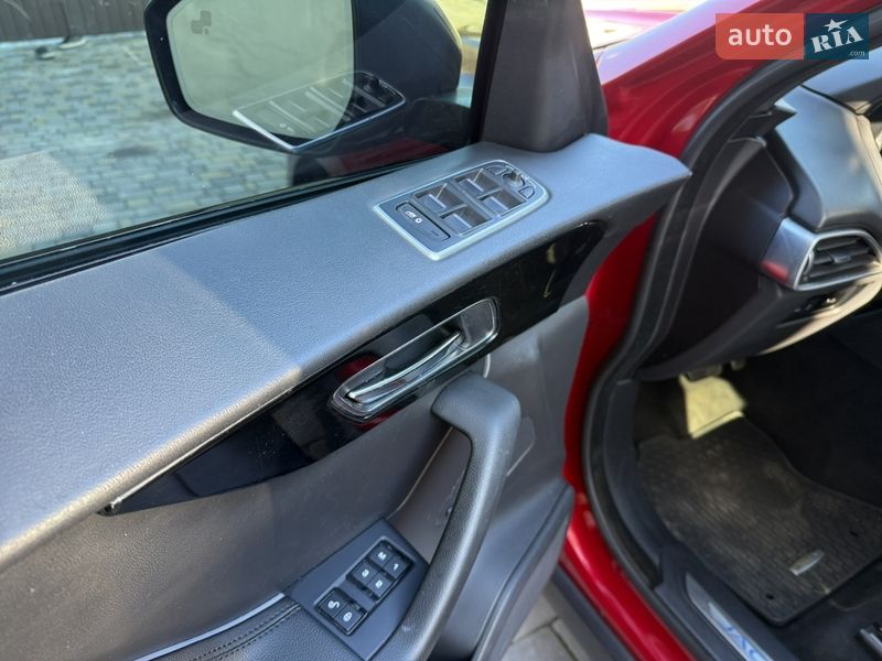 Внедорожник / Кроссовер Jaguar F-Pace 2019 в Корце