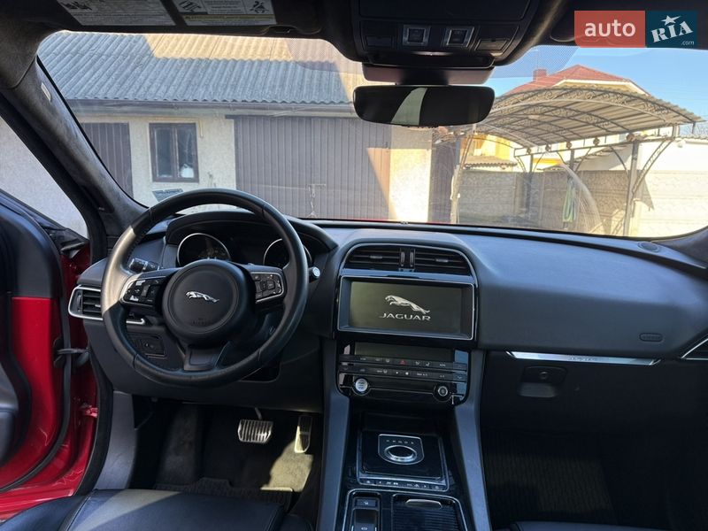 Внедорожник / Кроссовер Jaguar F-Pace 2019 в Корце