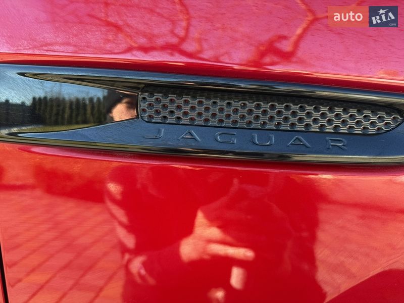 Внедорожник / Кроссовер Jaguar F-Pace 2019 в Корце