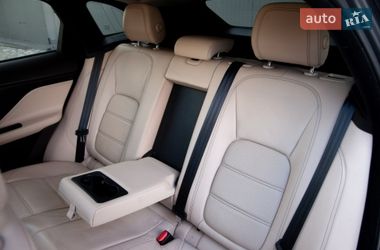 Внедорожник / Кроссовер Jaguar F-Pace 2016 в Киеве