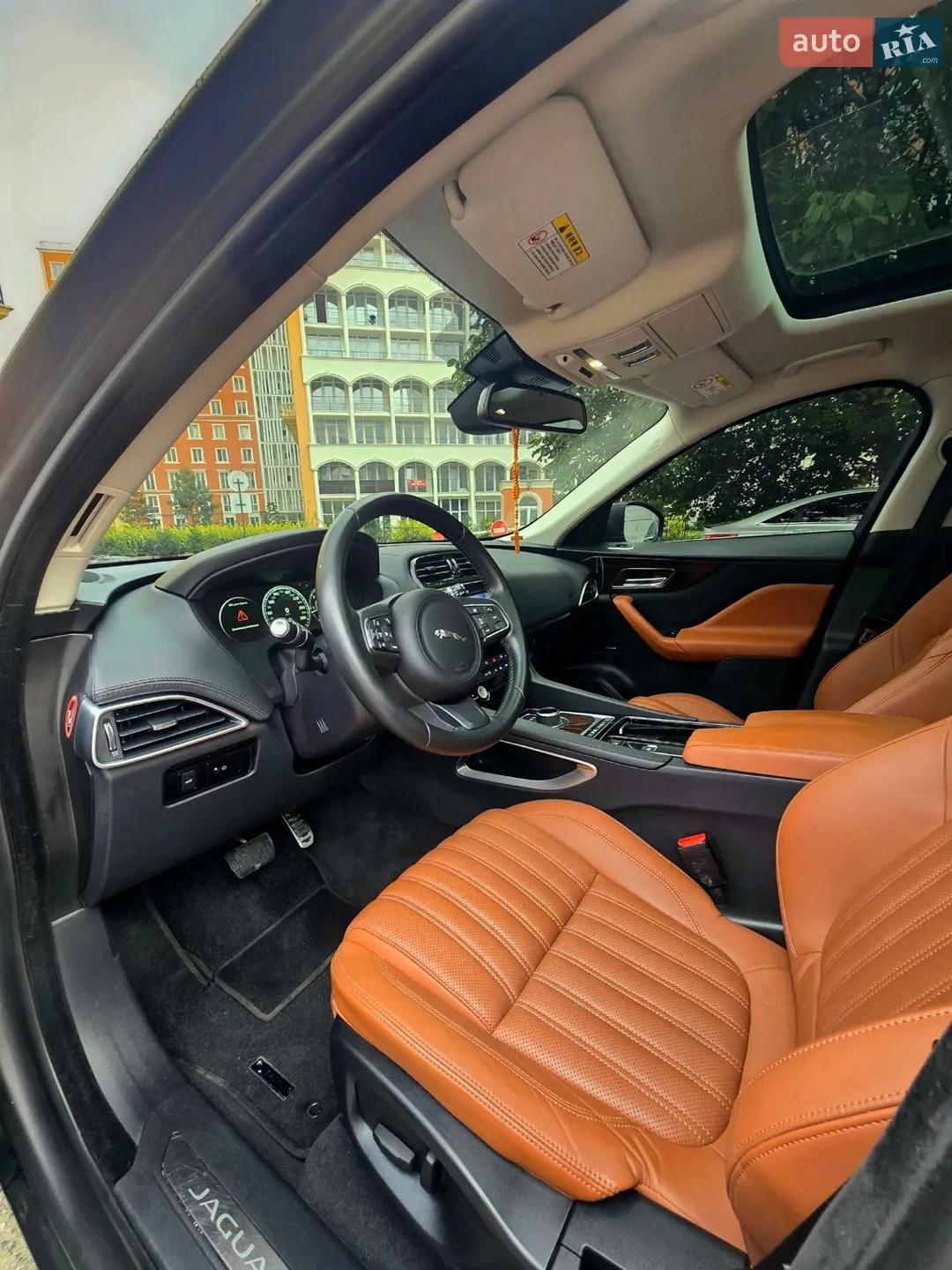 2016 Jaguar F-Pace - мініатюра 14
