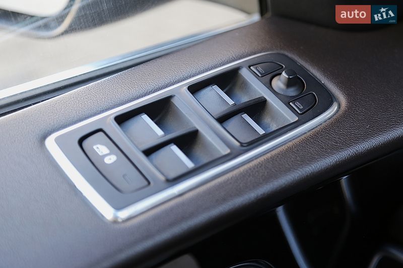 Внедорожник / Кроссовер Jaguar F-Pace 2016 в Киеве