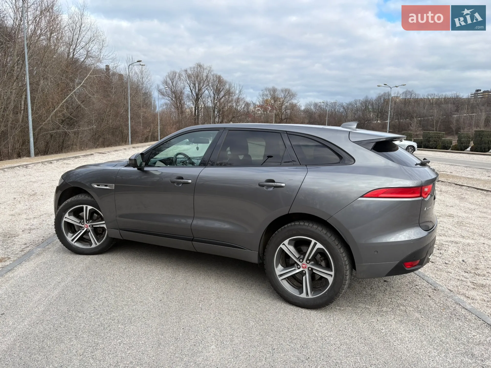2016 Jaguar F-Pace - мініатюра 3