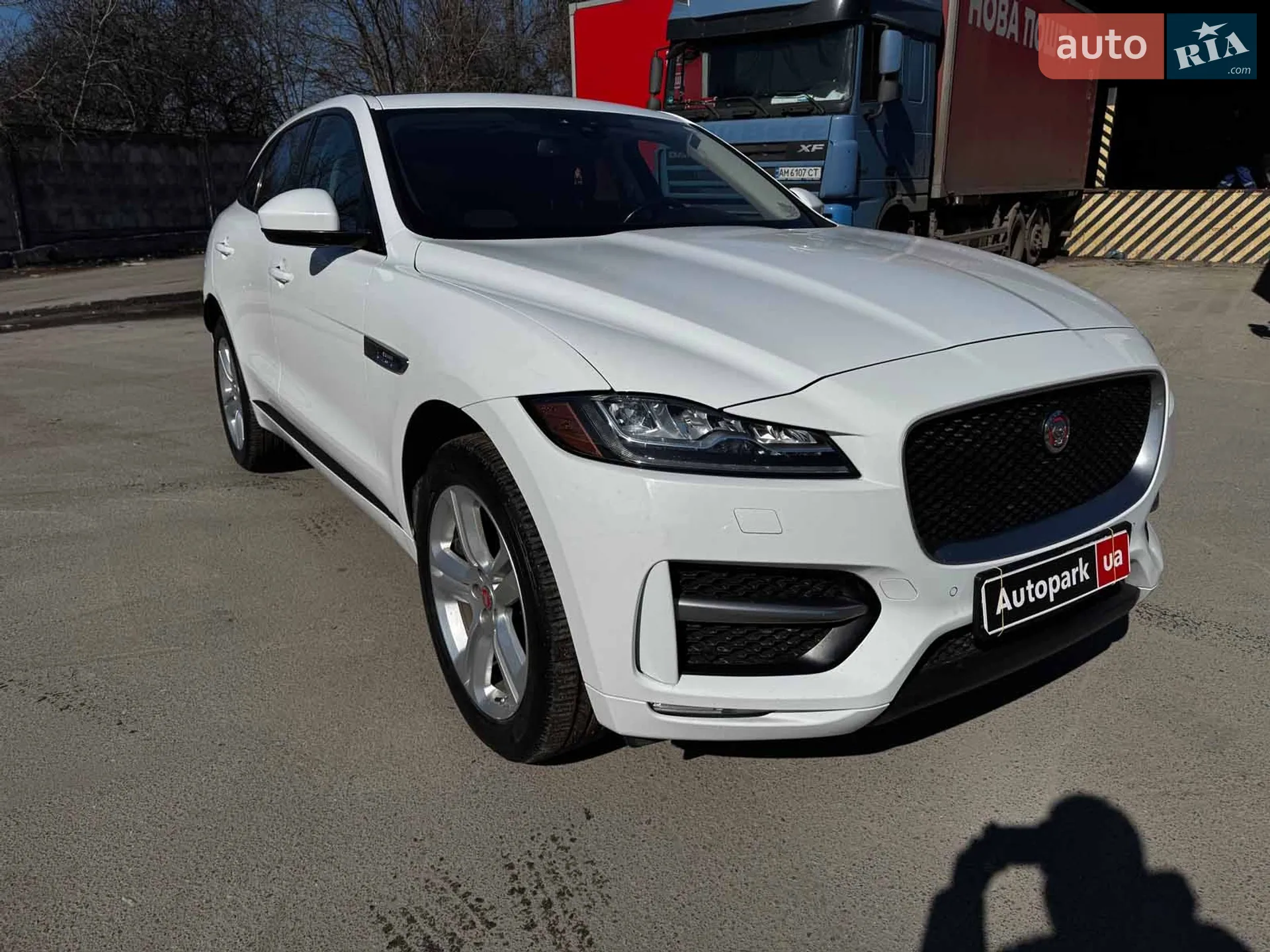 2017 Jaguar F-Pace - мініатюра 3