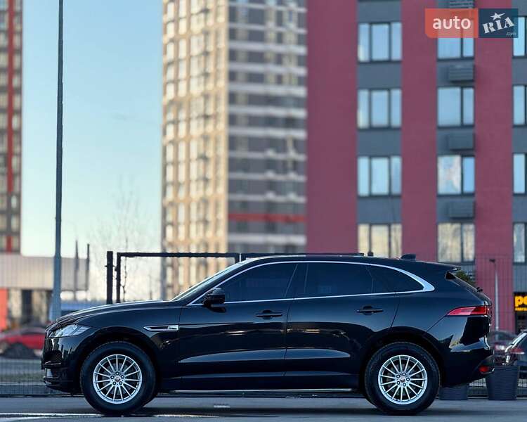 Внедорожник / Кроссовер Jaguar F-Pace 2016 в Киеве