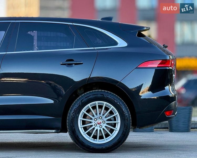Внедорожник / Кроссовер Jaguar F-Pace 2016 в Киеве