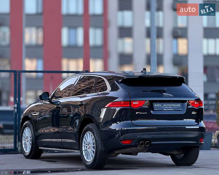 Внедорожник / Кроссовер Jaguar F-Pace 2016 в Киеве