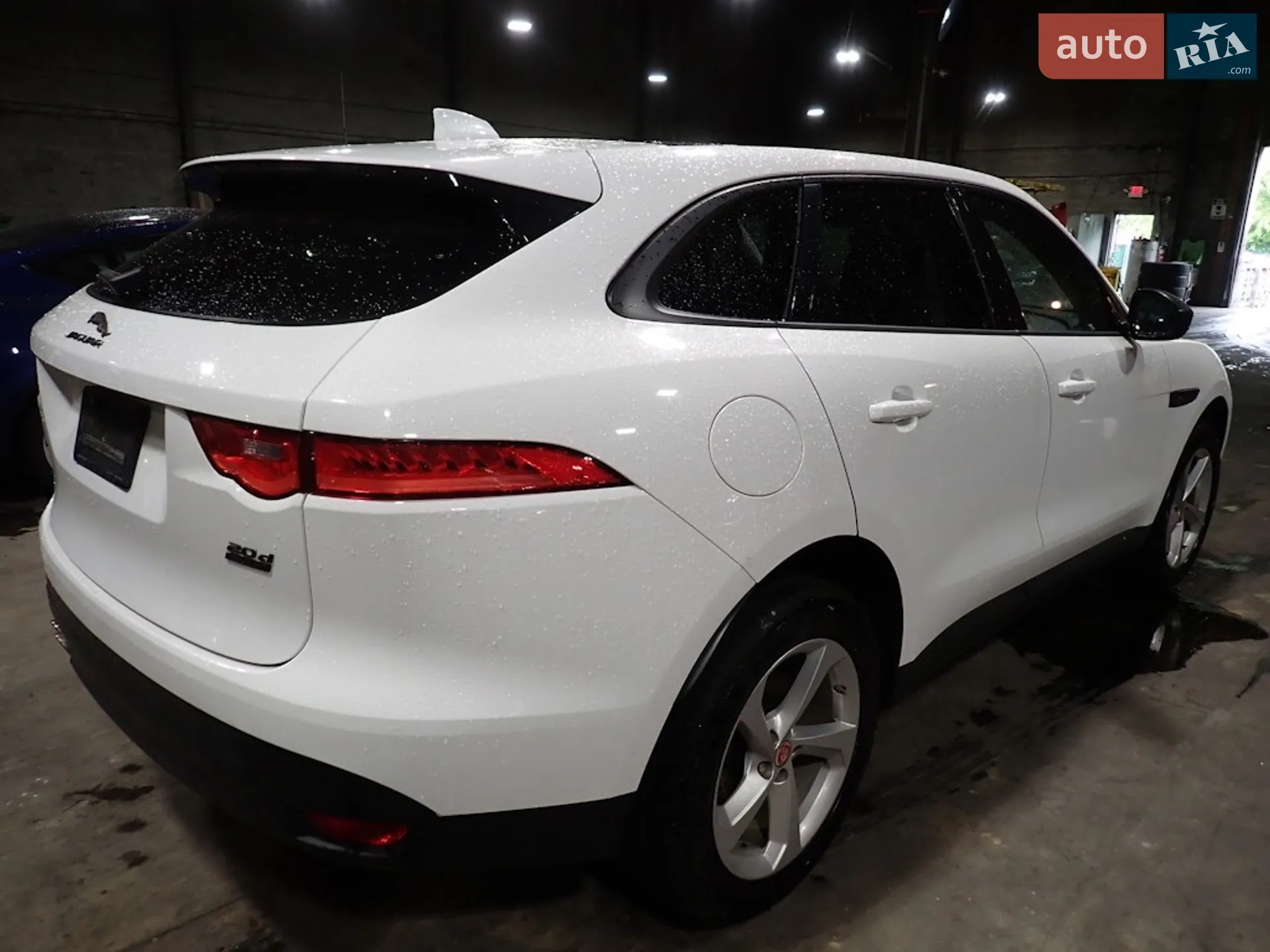 2016 Jaguar F-Pace - мініатюра 2