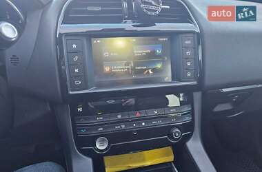 Внедорожник / Кроссовер Jaguar F-Pace 2016 в Тернополе