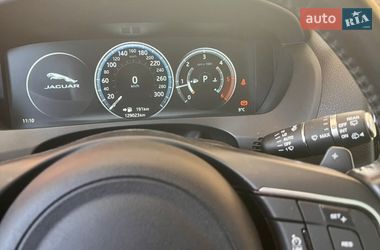 Позашляховик / Кросовер Jaguar F-Pace 2016 в Львові фото 10 Позашляховик / Кросовер Jaguar F-Pace 2016 в Львові