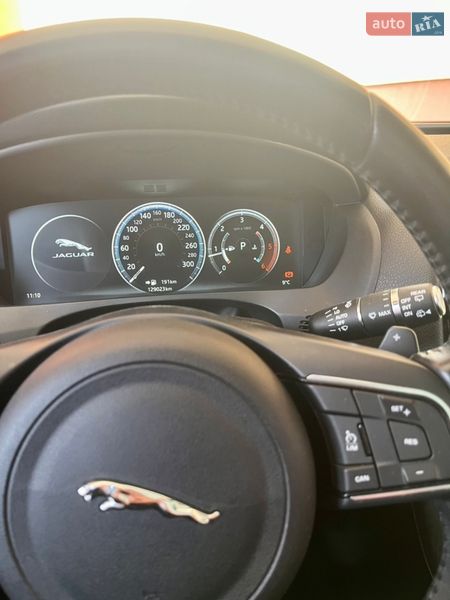 Позашляховик / Кросовер Jaguar F-Pace 2016 в Львові