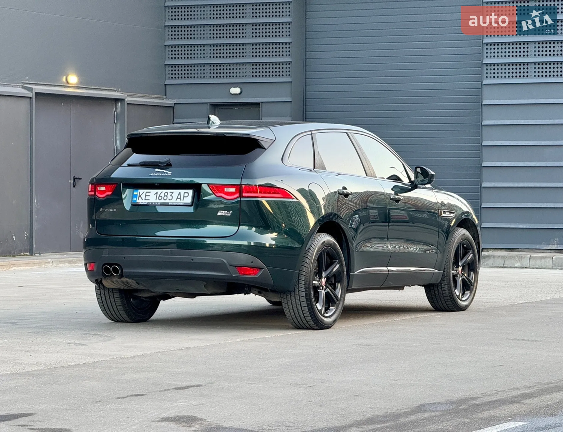 2016 Jaguar F-Pace - мініатюра 14