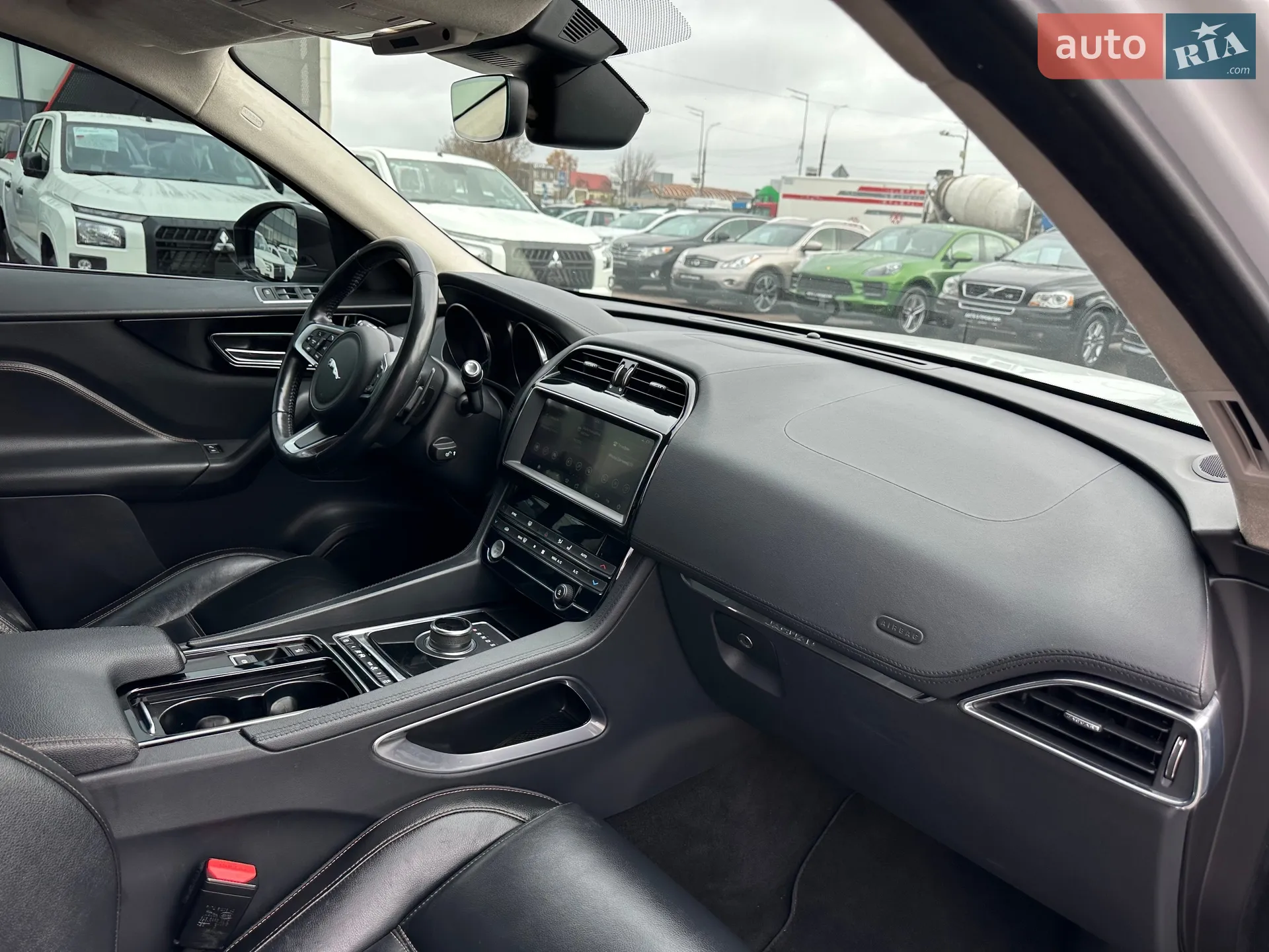 2020 Jaguar F-Pace - мініатюра 13