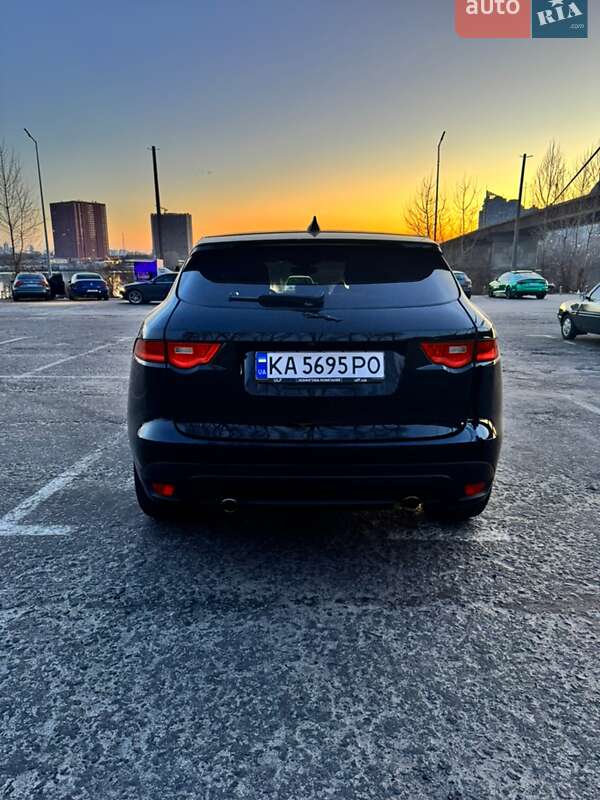 Внедорожник / Кроссовер Jaguar F-Pace 2019 в Киеве
