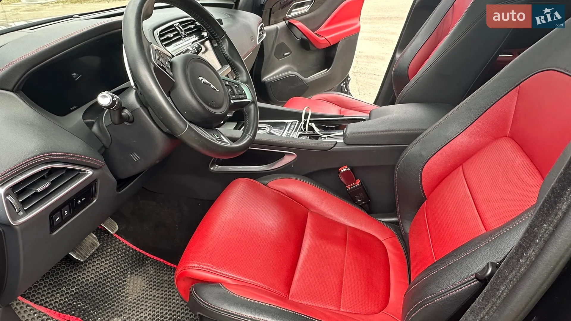 2019 Jaguar F-Pace - мініатюра 45