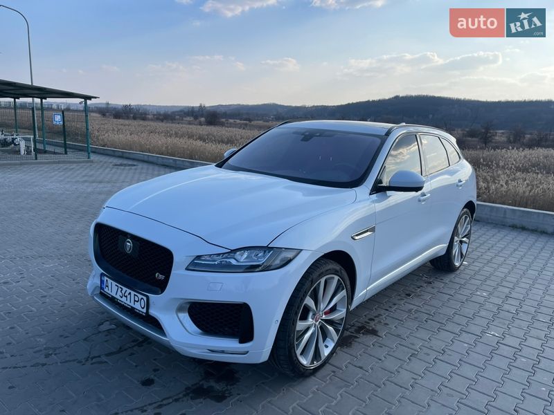 Внедорожник / Кроссовер Jaguar F-Pace 2016 в Киеве