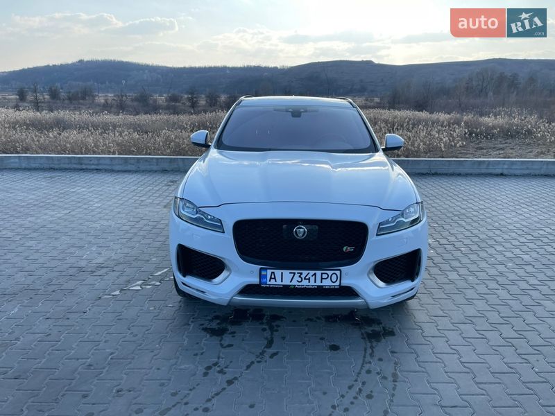 Внедорожник / Кроссовер Jaguar F-Pace 2016 в Киеве
