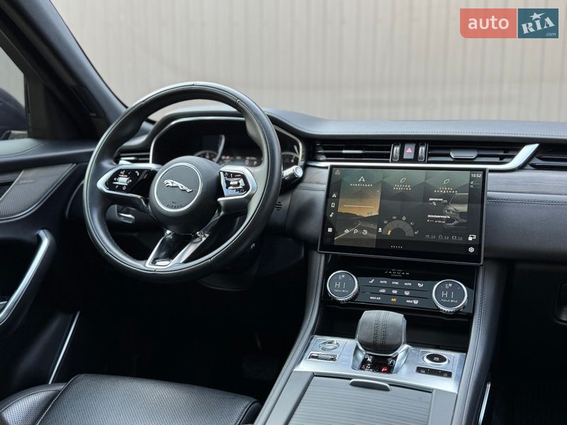 Внедорожник / Кроссовер Jaguar F-Pace 2022 в Киеве