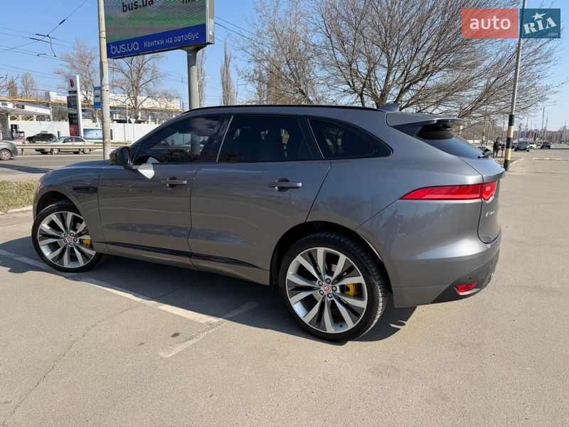 Внедорожник / Кроссовер Jaguar F-Pace 2016 в Киеве