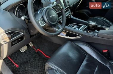 Позашляховик / Кросовер Jaguar F-Pace 2016 в Києві