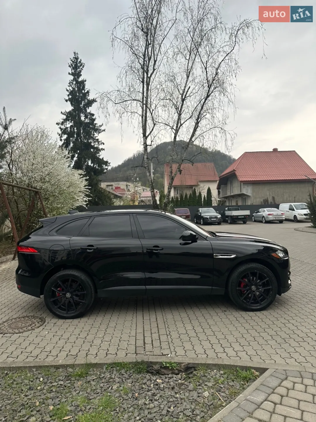 2016 Jaguar F-Pace - мініатюра 3