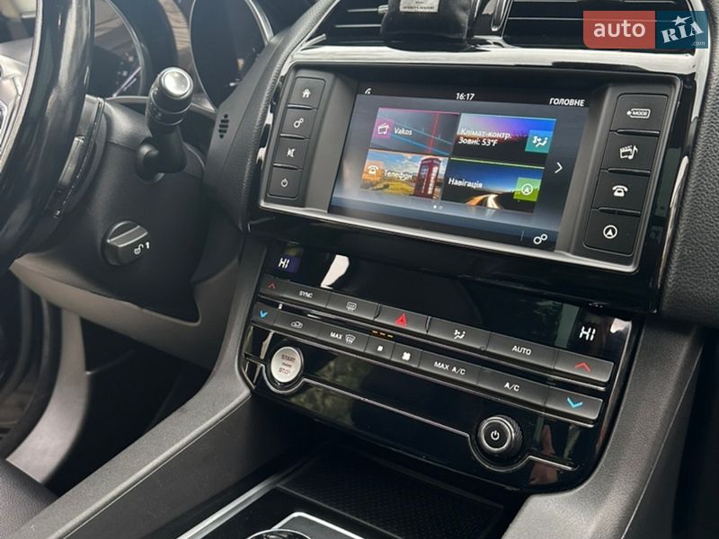 Внедорожник / Кроссовер Jaguar F-Pace 2016 в Хусте