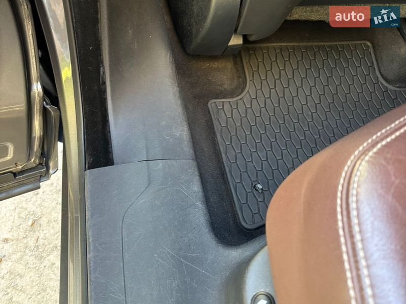 Внедорожник / Кроссовер Jaguar F-Pace 2016 в Кривом Роге фото 53 Внедорожник / Кроссовер Jaguar F-Pace 2016 в Кривом Роге