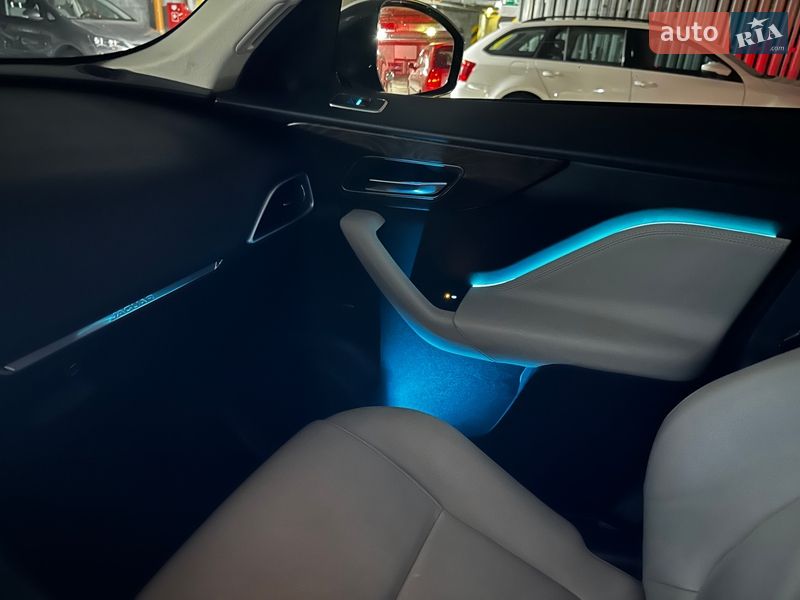 Позашляховик / Кросовер Jaguar F-Pace 2018 в Харкові