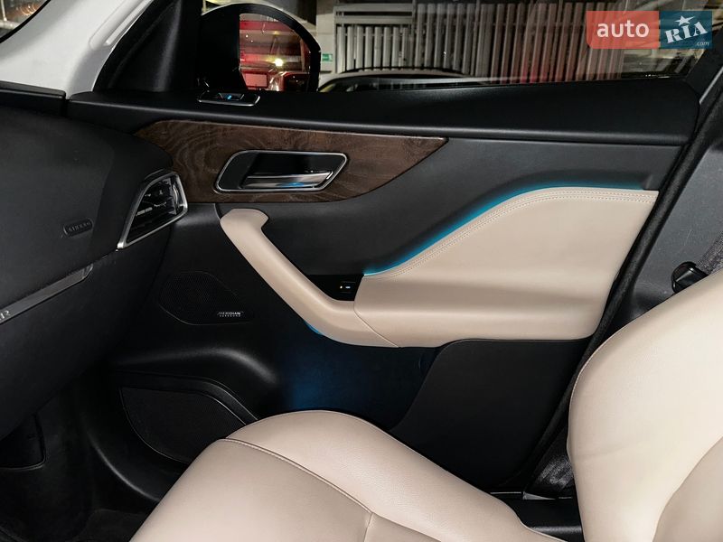 Позашляховик / Кросовер Jaguar F-Pace 2018 в Харкові