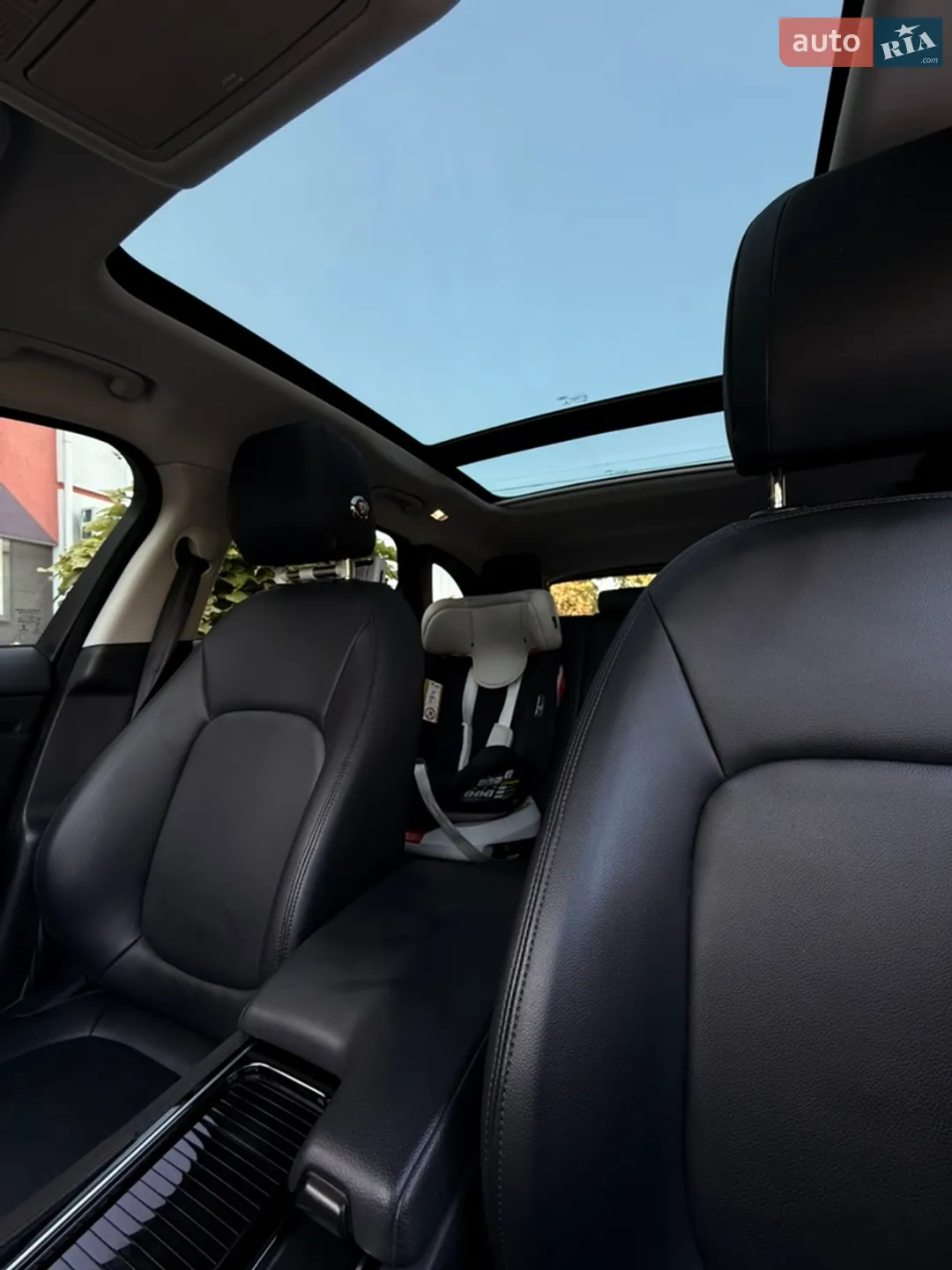 2018 Jaguar F-Pace - мініатюра 24