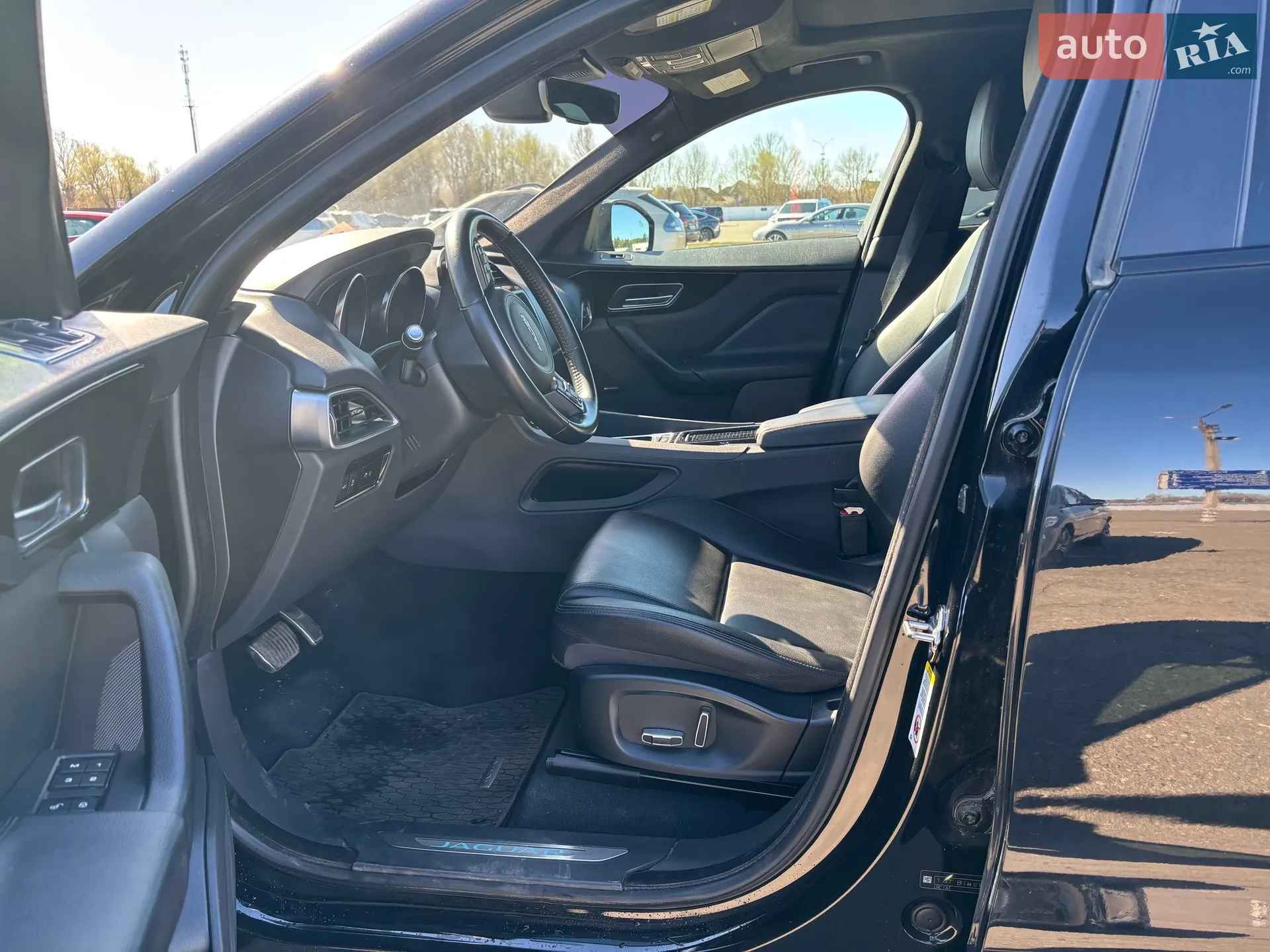 2019 Jaguar F-Pace - мініатюра 13