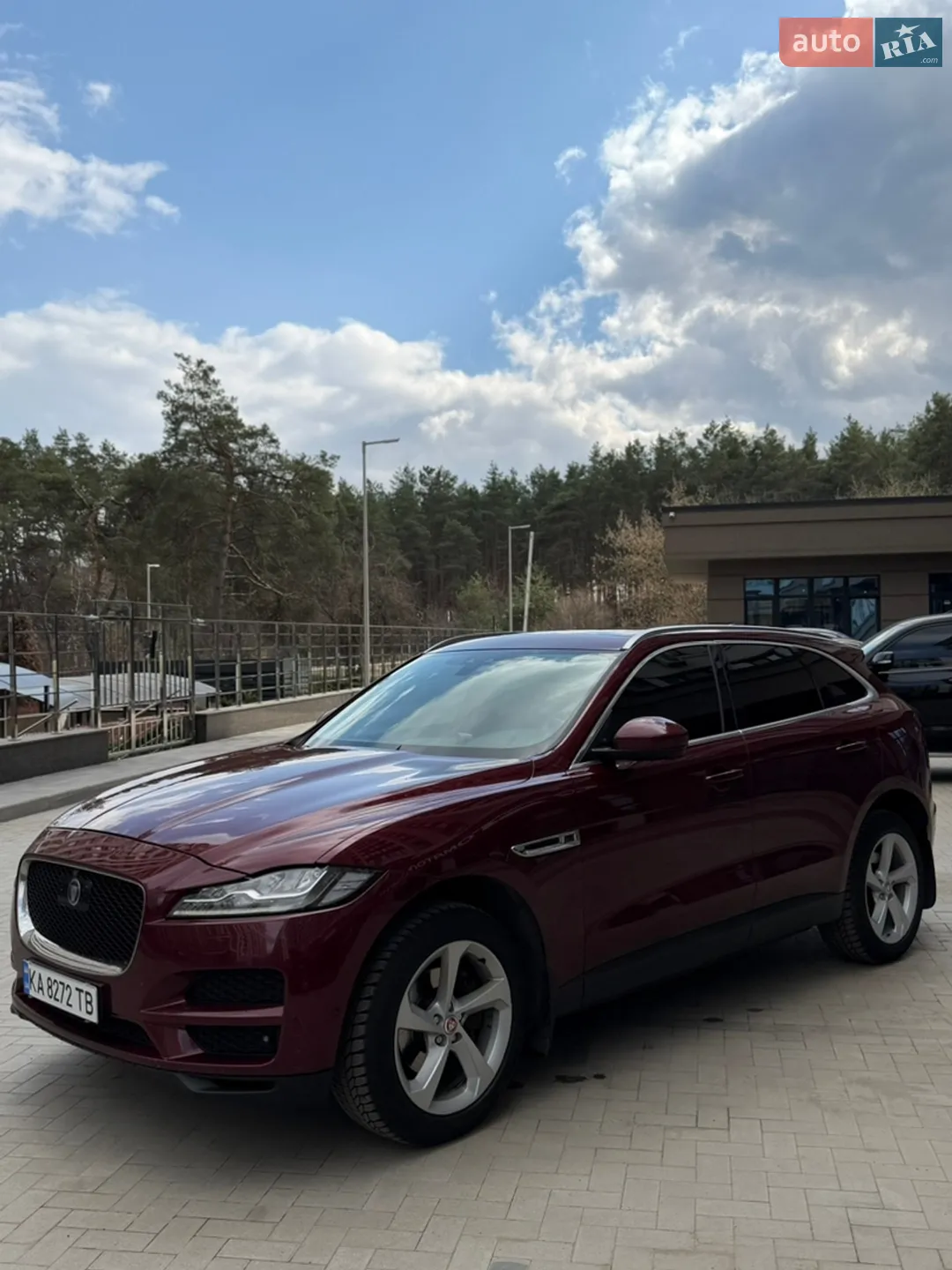 2016 Jaguar F-Pace - мініатюра 2