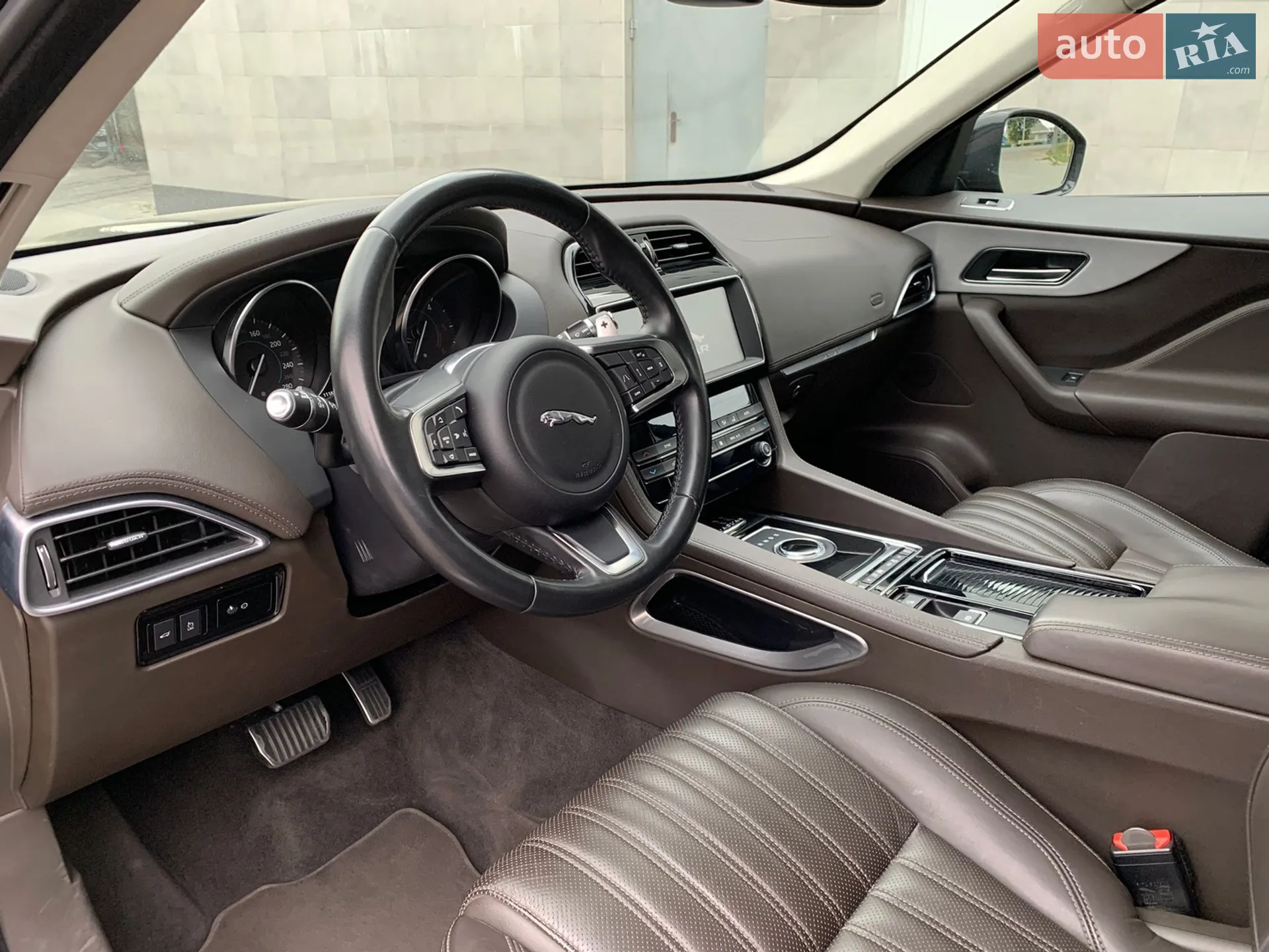 2018 Jaguar F-Pace - мініатюра 27