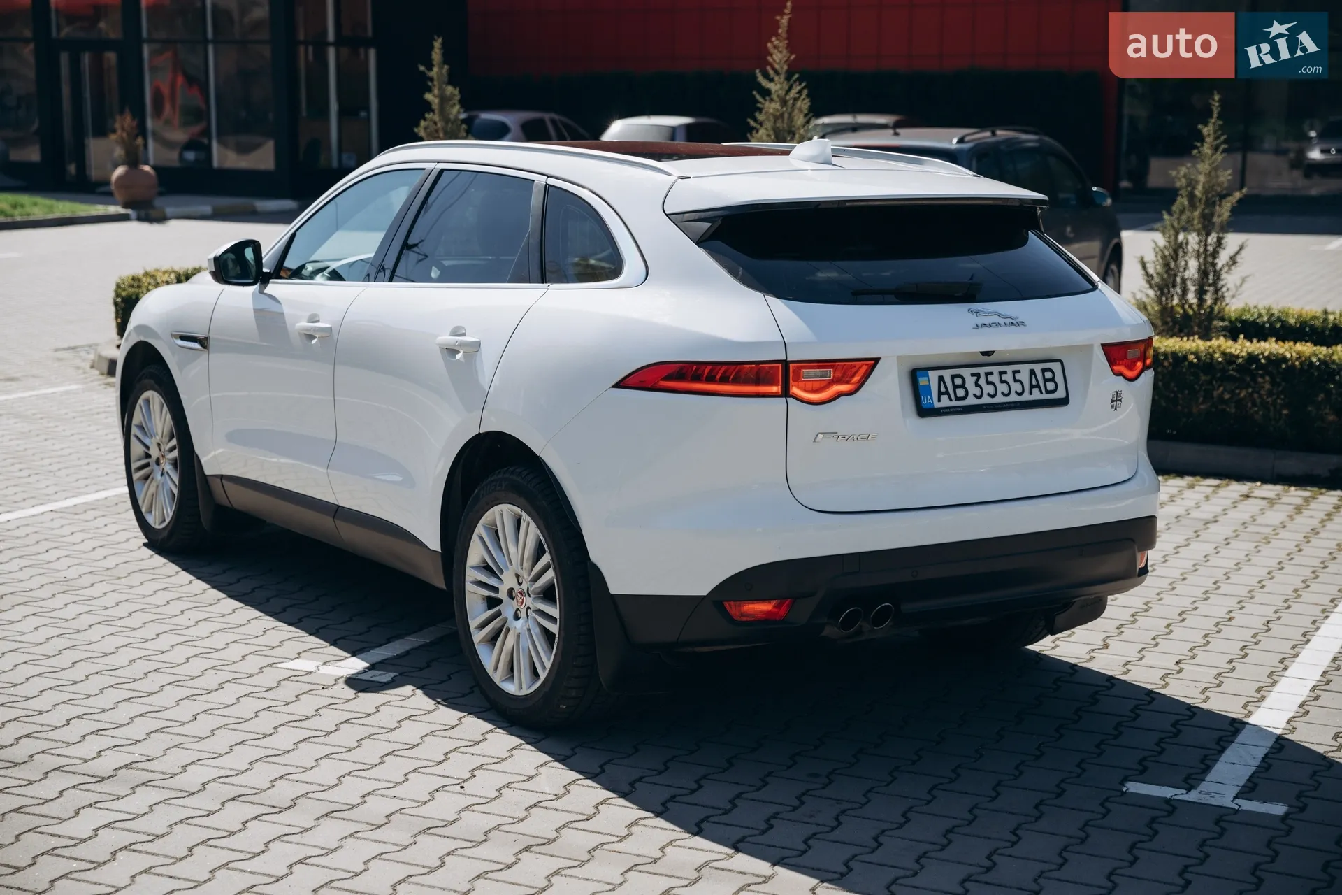 2016 Jaguar F-Pace - мініатюра 9