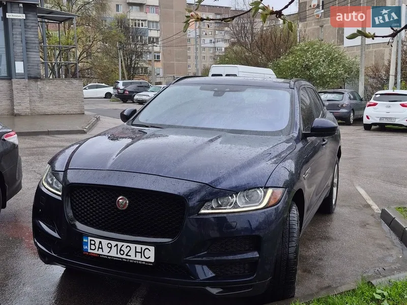 Jaguar F-Pace