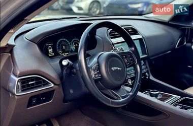 Позашляховик / Кросовер Jaguar F-Pace 2017 в Києві