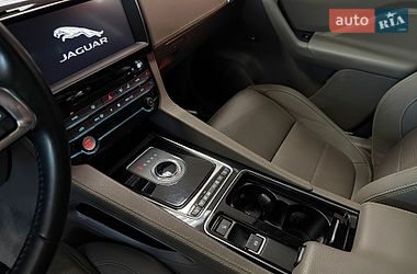 Внедорожник / Кроссовер Jaguar F-Pace 2018 в Тернополе