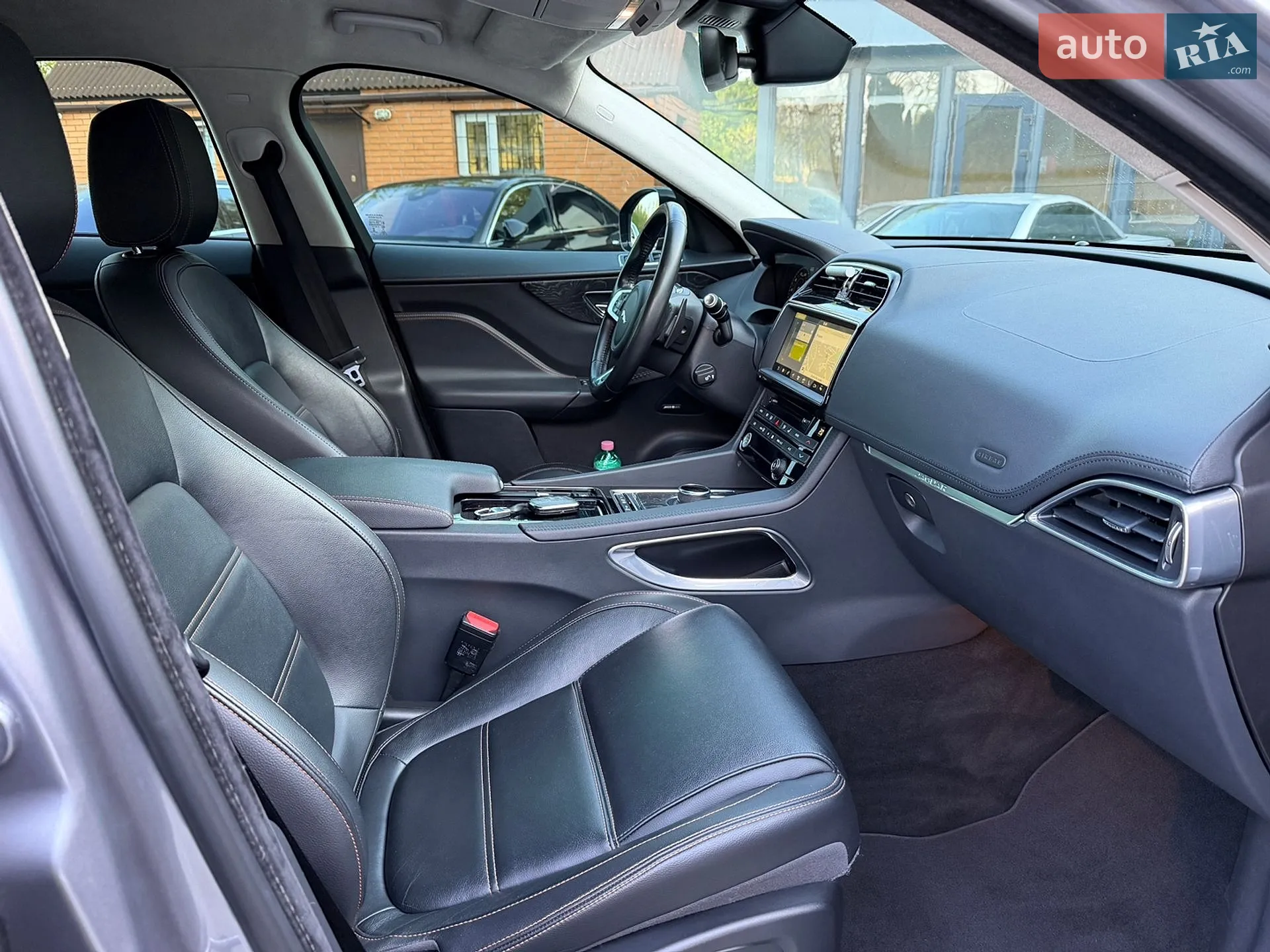 2020 Jaguar F-Pace - мініатюра 21