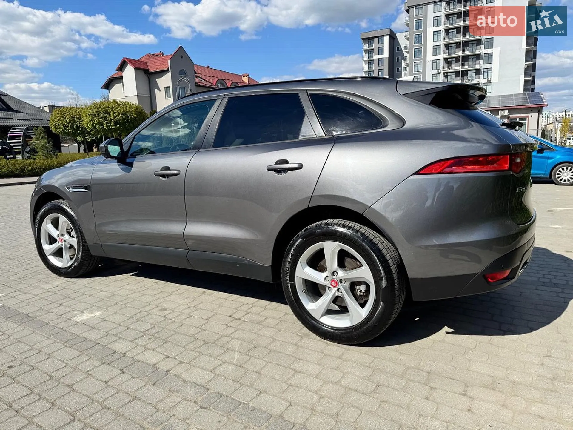 2016 Jaguar F-Pace - фото 1