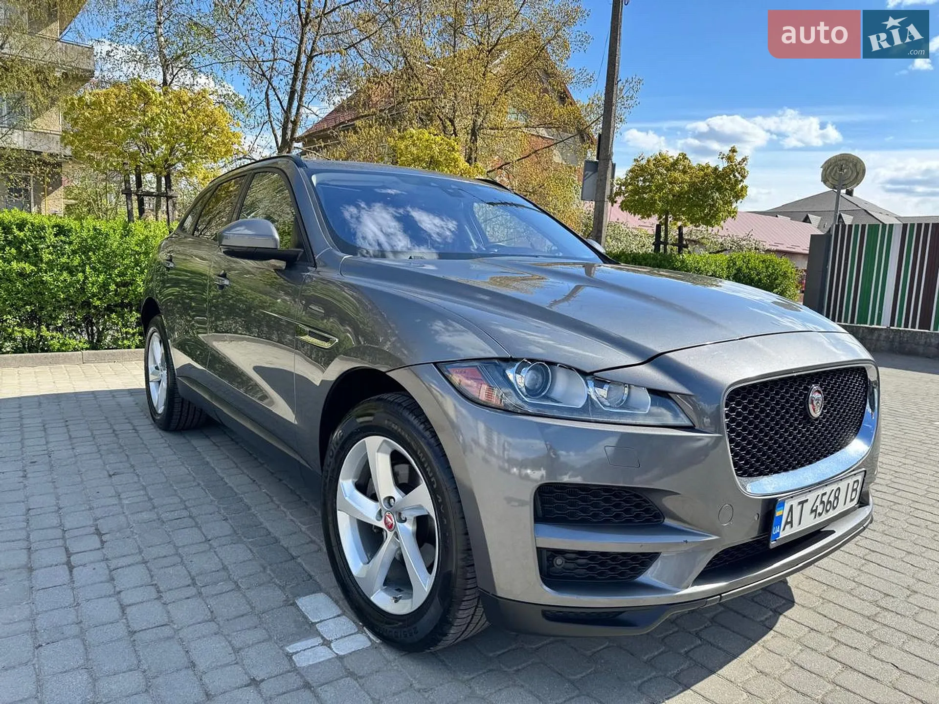 2016 Jaguar F-Pace - мініатюра 2