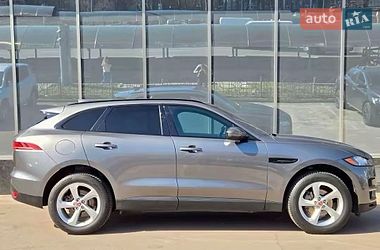 Внедорожник / Кроссовер Jaguar F-Pace 2016 в Киеве