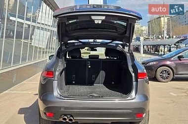 Внедорожник / Кроссовер Jaguar F-Pace 2016 в Киеве