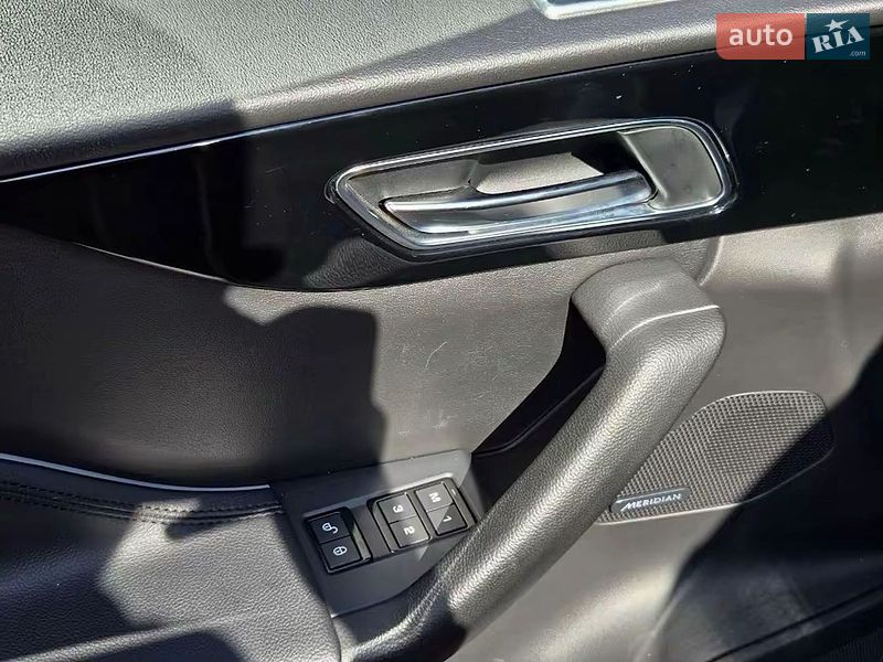 Внедорожник / Кроссовер Jaguar F-Pace 2016 в Киеве