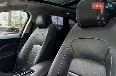 Позашляховик / Кросовер Jaguar F-Pace 2016 в Івано-Франківську