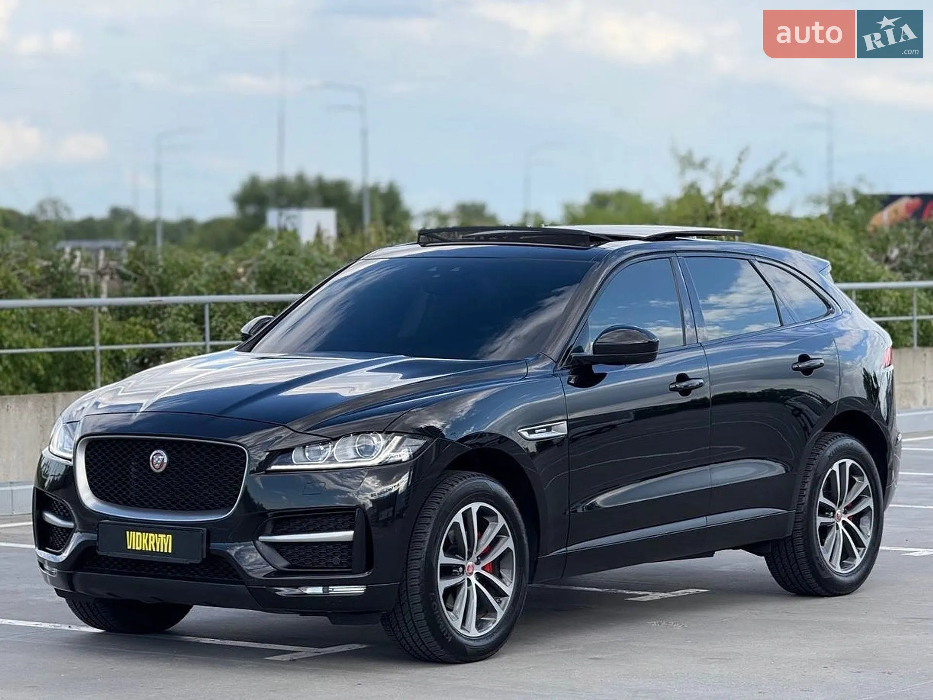 2017 Jaguar F-Pace - мініатюра 16