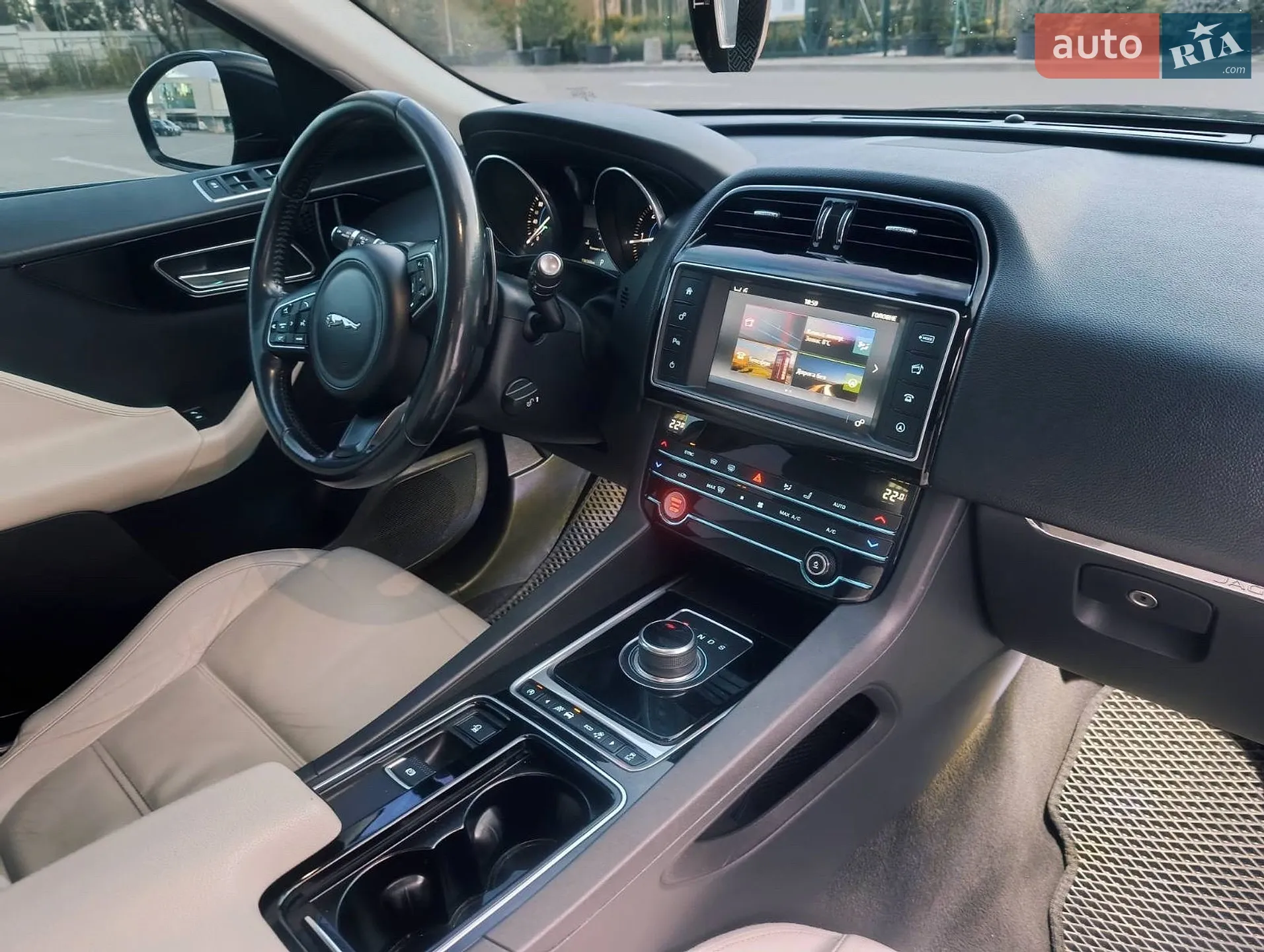 2016 Jaguar F-Pace - мініатюра 17