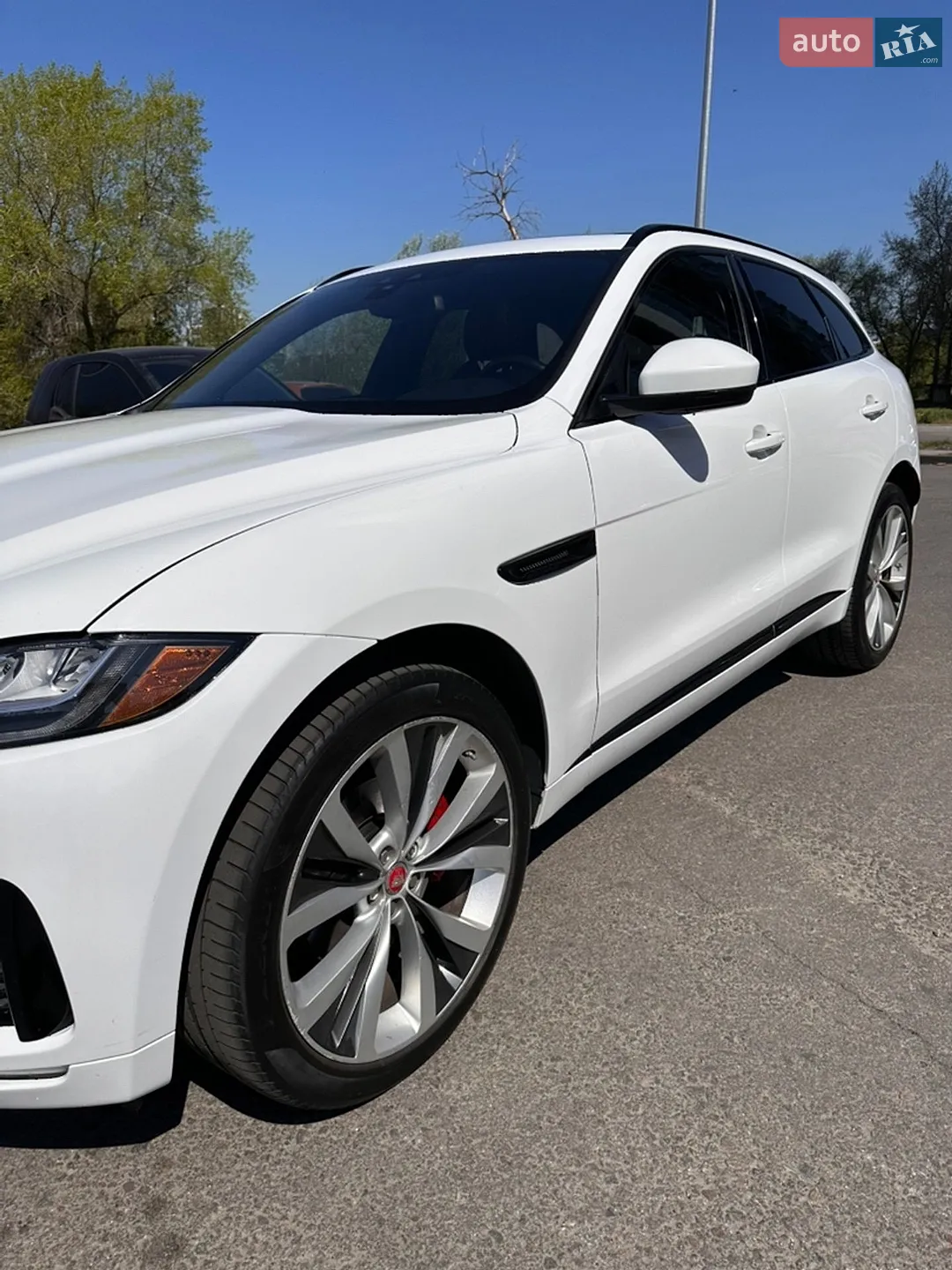 2018 Jaguar F-Pace - мініатюра 20