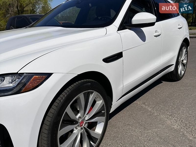 Позашляховик / Кросовер Jaguar F-Pace 2018 в Києві