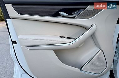 Внедорожник / Кроссовер Jaguar F-Pace 2022 в Киеве