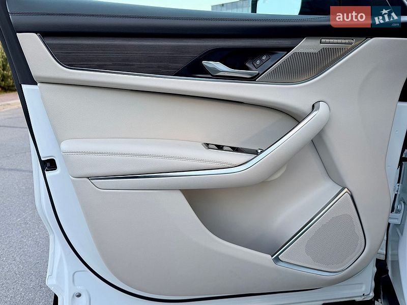 Внедорожник / Кроссовер Jaguar F-Pace 2022 в Киеве